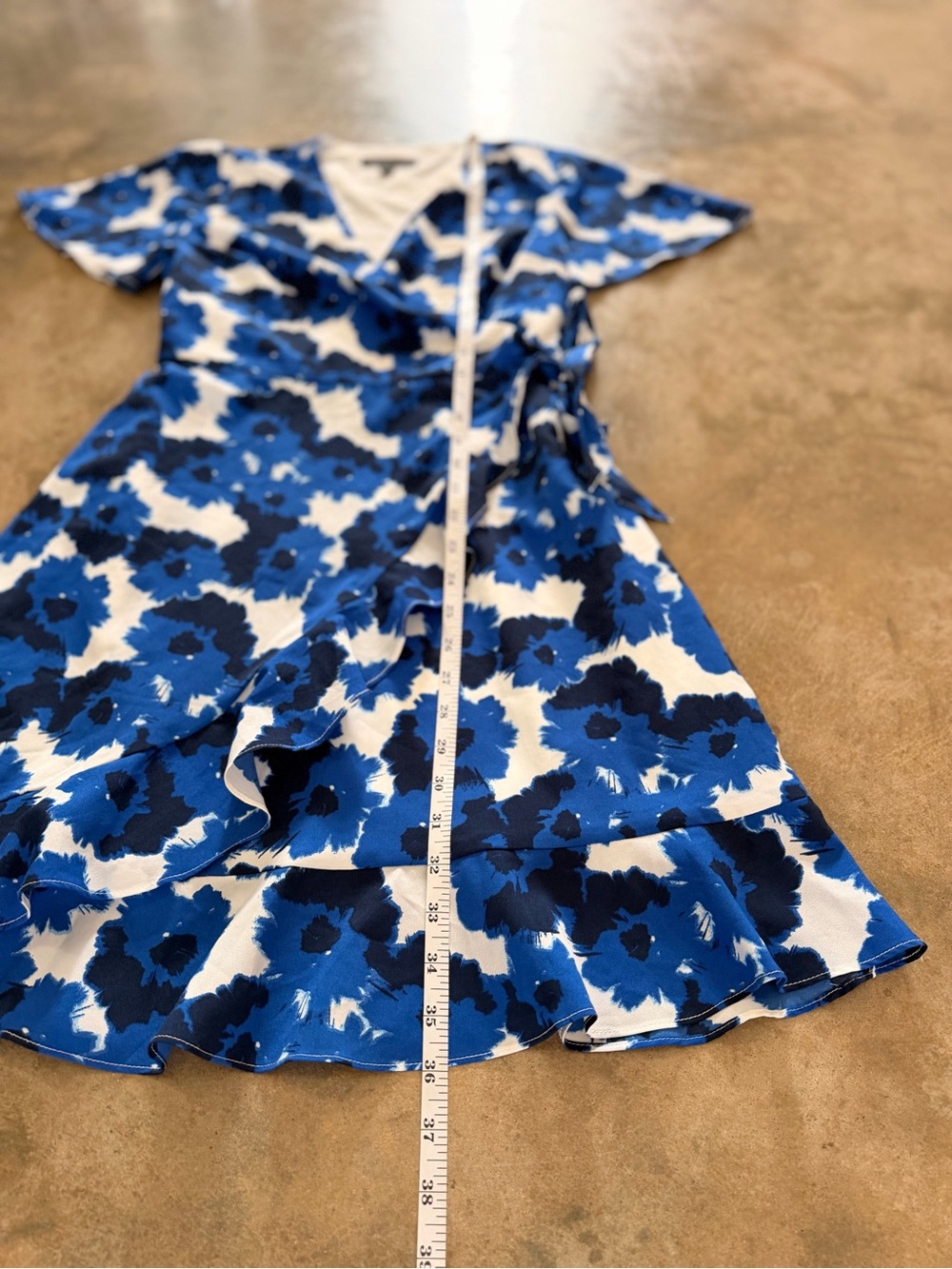 Banana Republic Blue Floral Faux Wrap Ruffle Dress Size 2 - Picture 5 of 9
